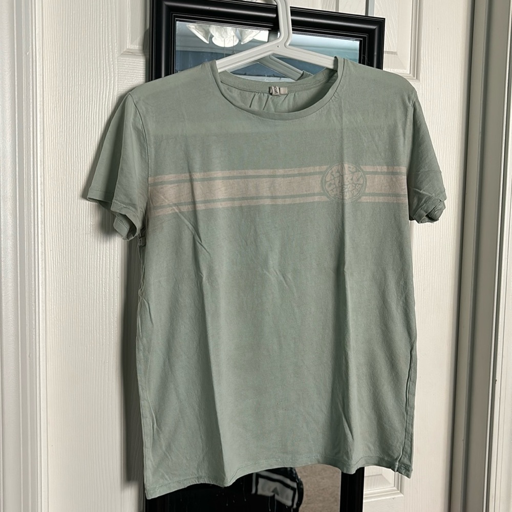 Women’s Ripcurl Mint Surf Short Sleeve Shirt ~ Size Medium